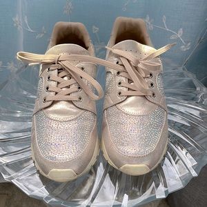 Sparkly Sneakers👟👟